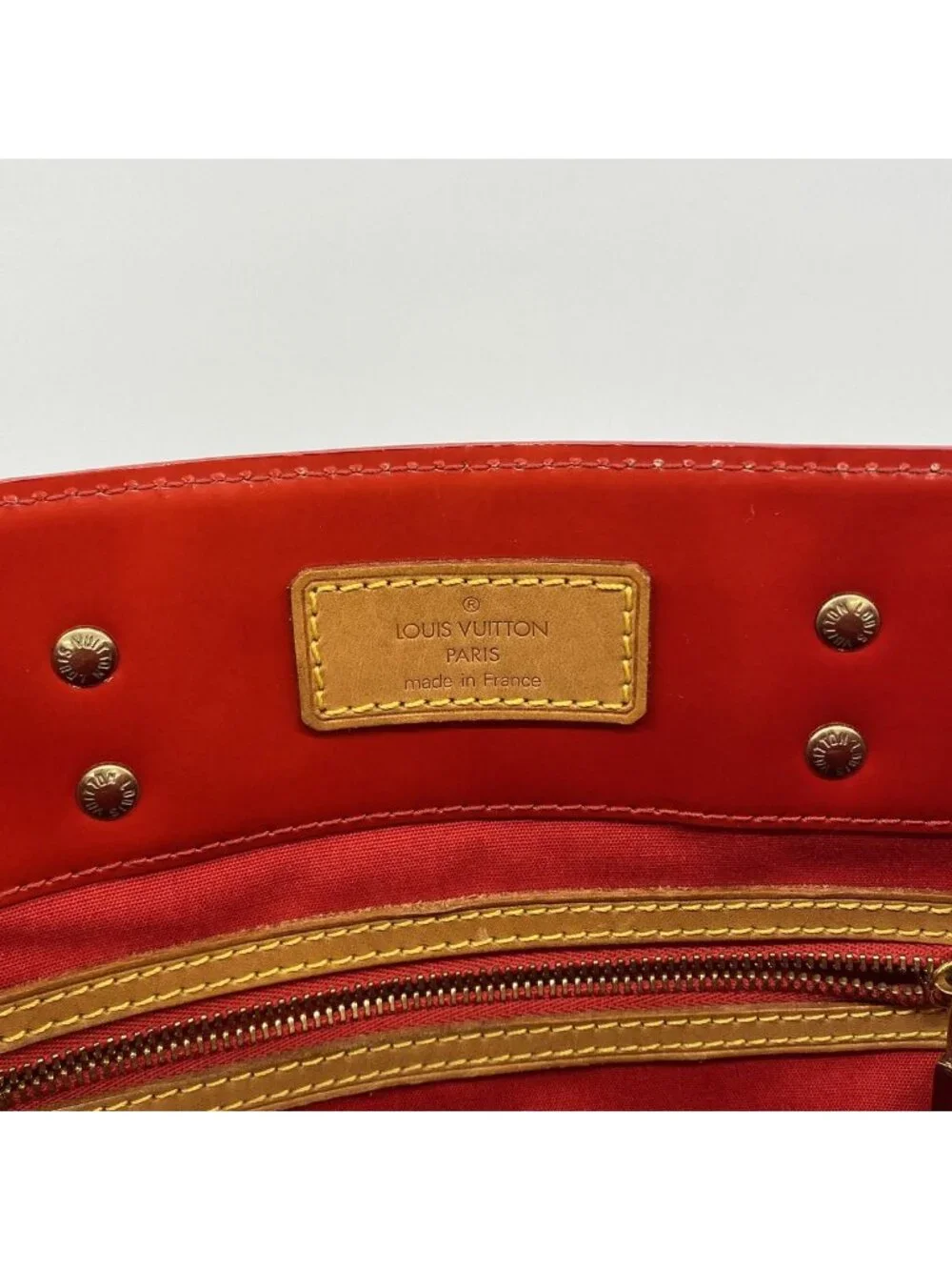 Louis Vuitton Handbag Vernis Reed MM Rouge